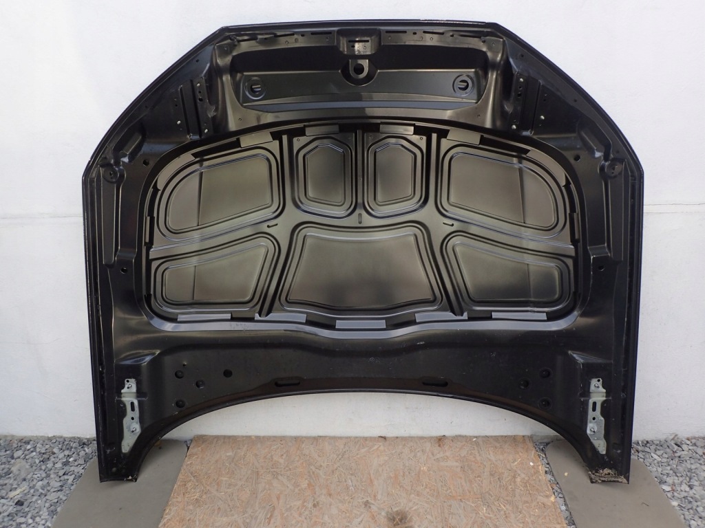 Капот кришка двигуна audi a4 b9 8w 2015- Ціна