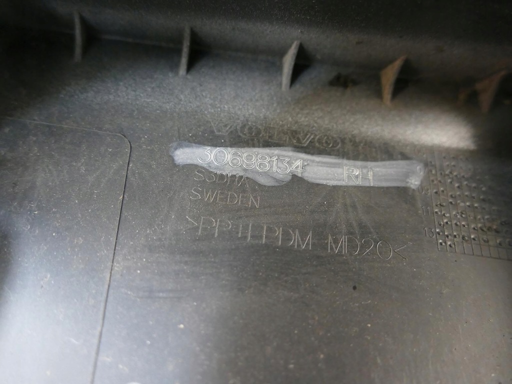 фото №9, Volvo xc90 i lift молдинг pod фара правый задняя правая задняя цвет 707-46