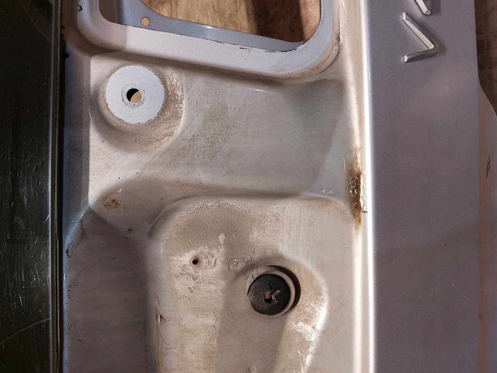 фото №9, Крышка багажника багажника volvo v40 kombi 329-52