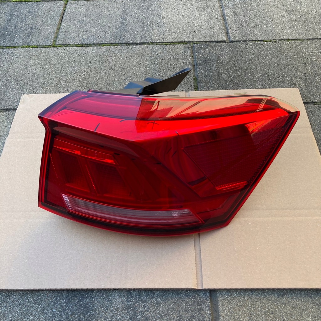 фото №14, Vw t-roc лампа правая задняя led 2ga945096c 2021r