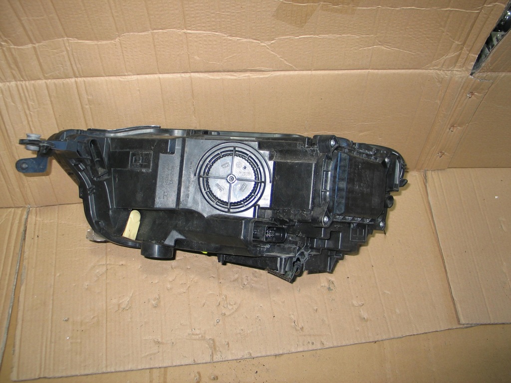 фото №9, Лампа перед led vw t-roc 2ga941036h europa