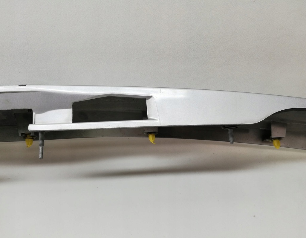 фото №9, Накладка молдинг крышки багажника toyota prius iii 76801-47070 76811-47070