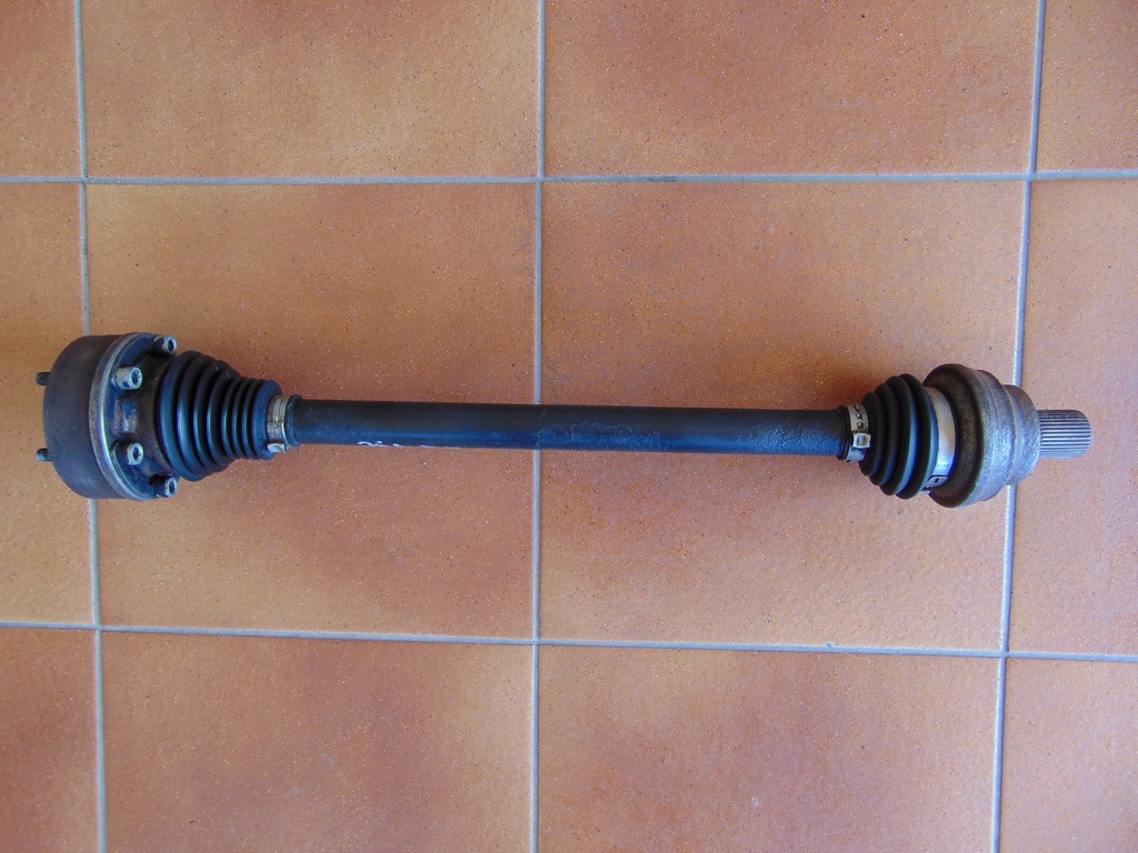 фото №1, Audi a3 8p 03- 3.2 fsi bub приводной вал левый задняя dsg