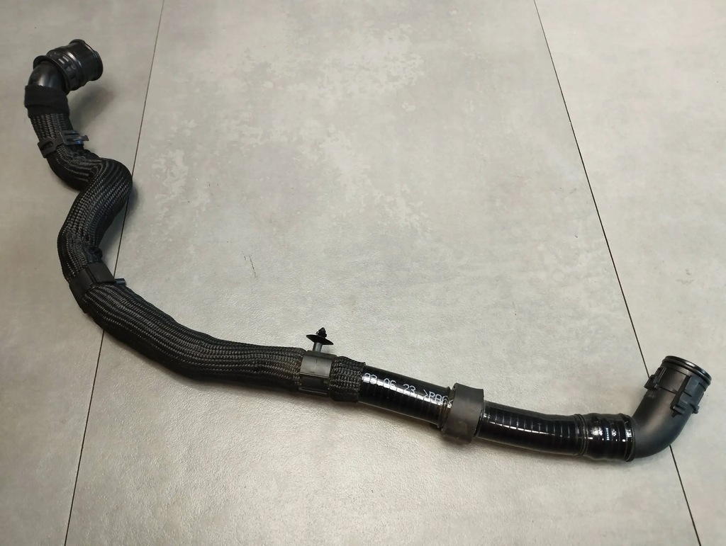 фото №1, Audi s3 a3 8y 2.0 tfsi шланг воздуха