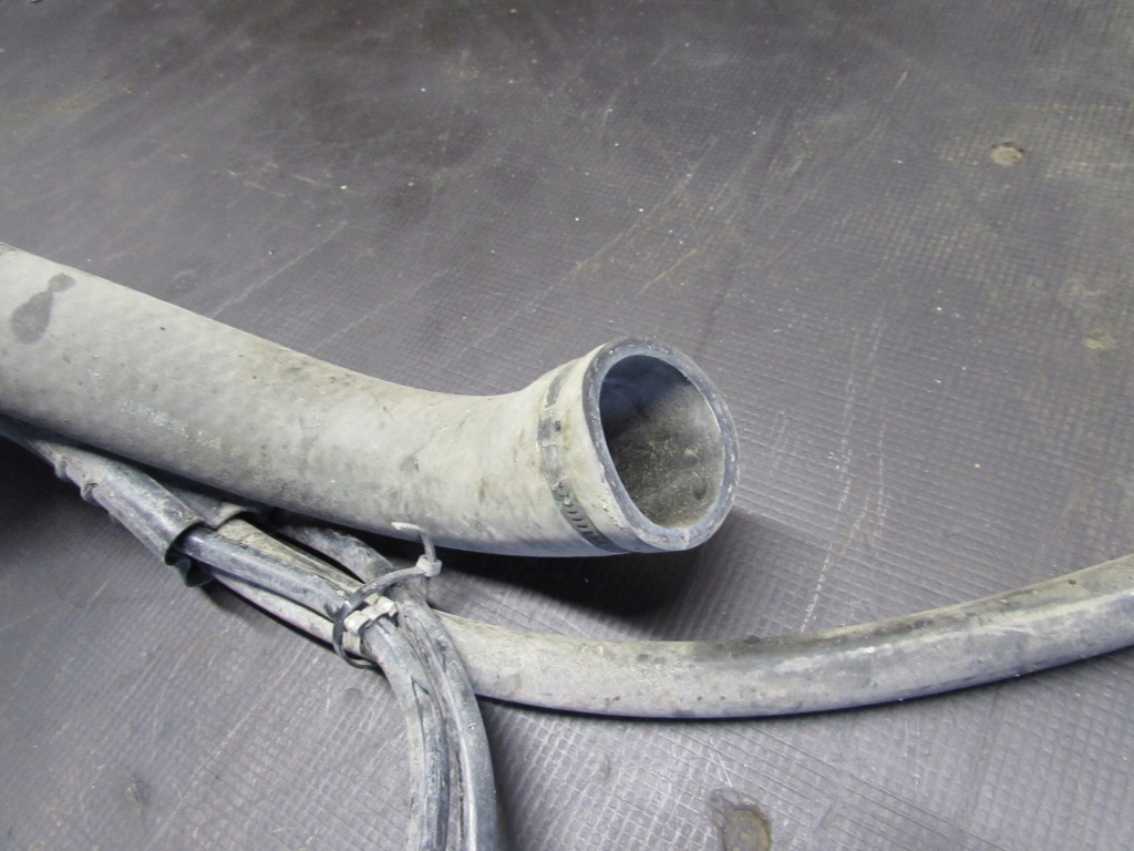 Труба заливної пального opel astra ii 98-09r 09227615 Доставка