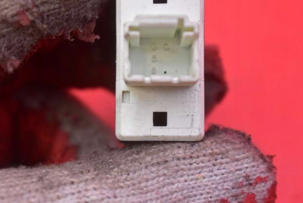 фото №7, Кнопки управление окон водителя 1387999 bmw e36 90-00