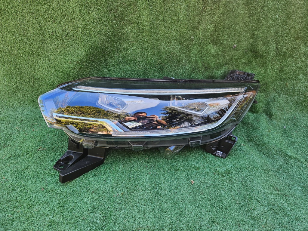Купити Лампа ліва передня renault espace v 5 260601604r