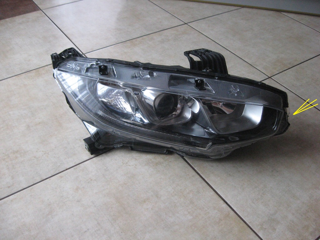 фото №1, Правая лампа - линза - led - honda civic x