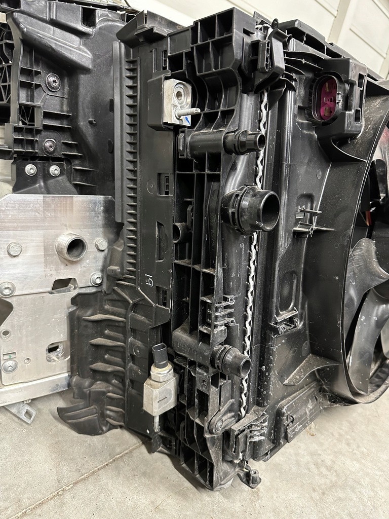 фото №8, Pas передний с радиаторами вентилятор mercedes c 206 w206 полный orginał