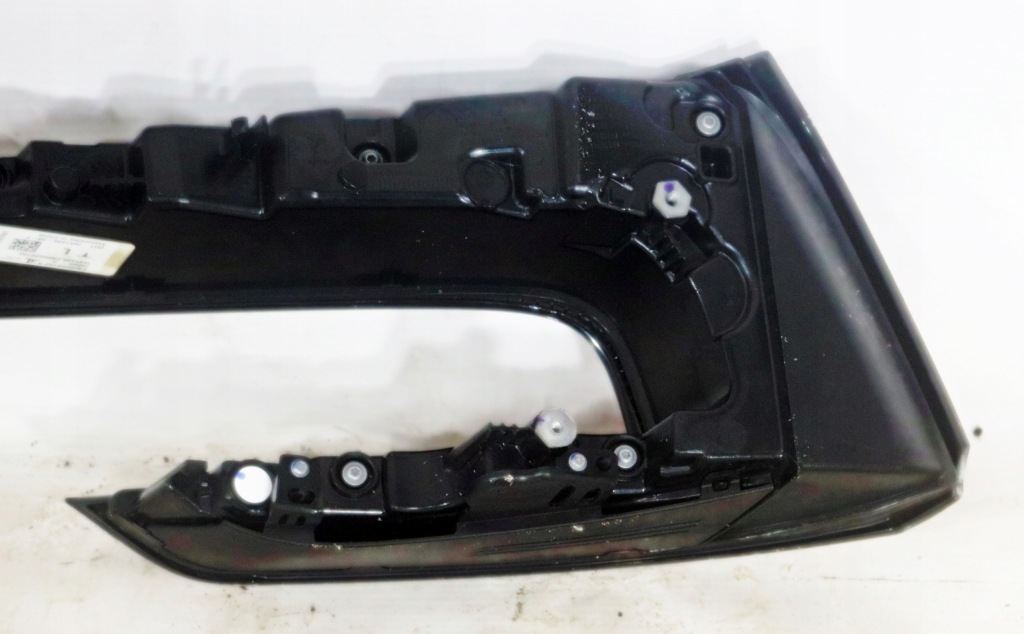 Tesla model 3 ліва фара задній 1691498-00-f j-6996 Ціна