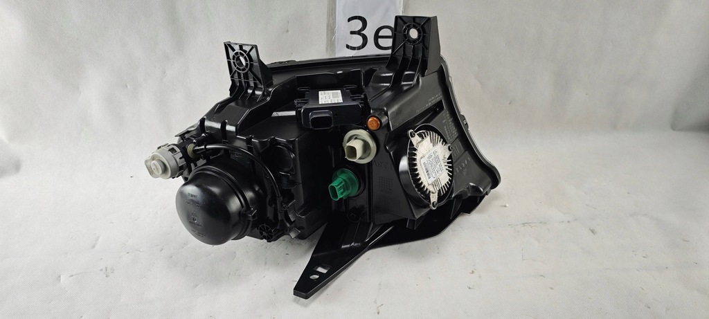 фото №8, Dodge durango ксенон led правый 0d 2014- лампа правая фара 68261182ad usa