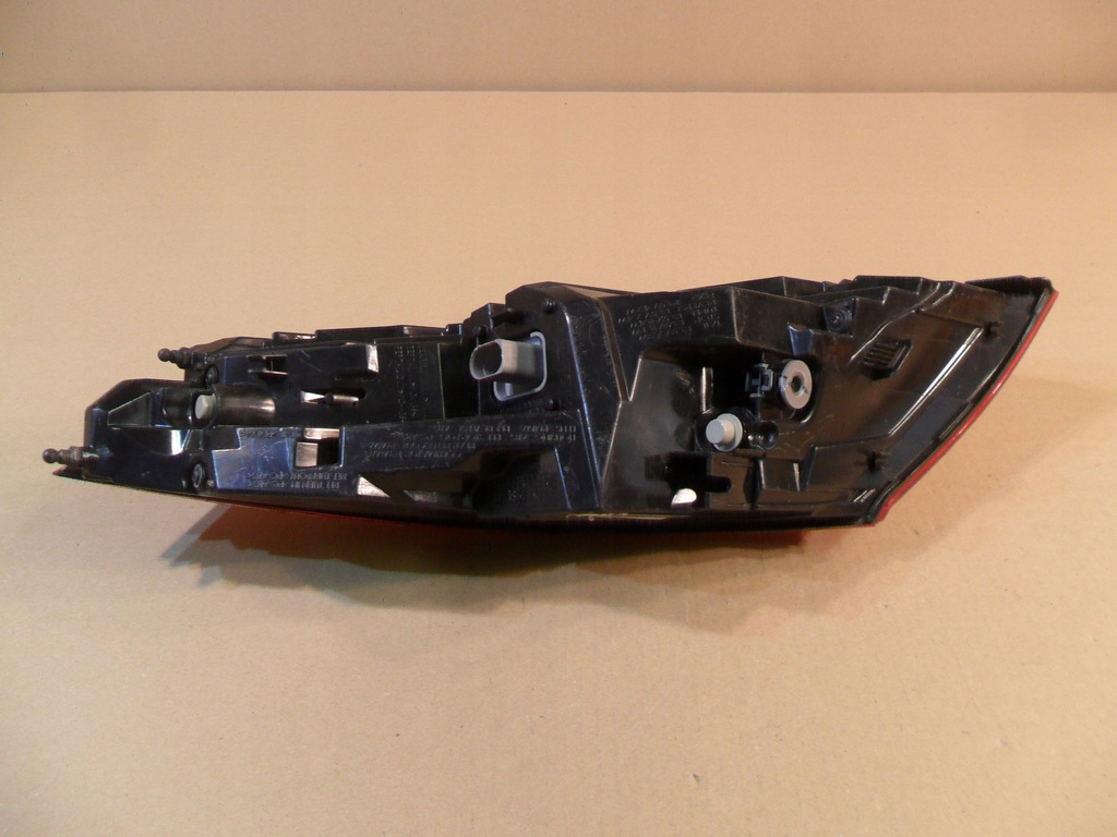 фото №16, Audi tt 8s лампа led задняя левая 8s0945095e