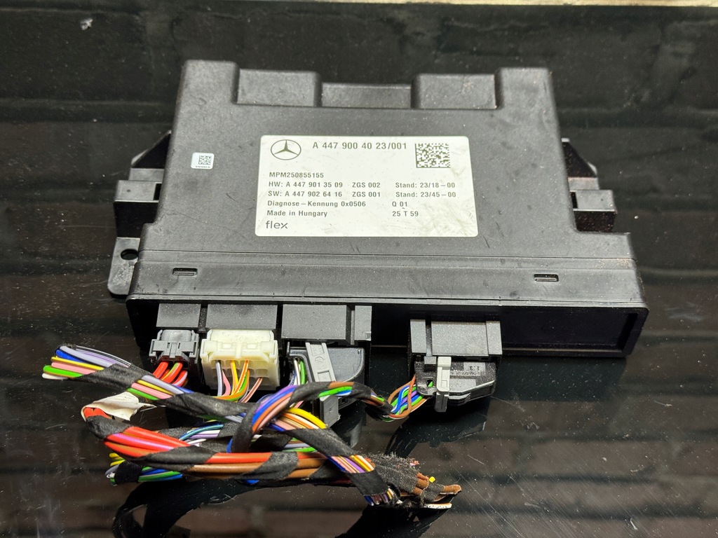 фото №1, Mercedes w447 модуль двері a4479004023