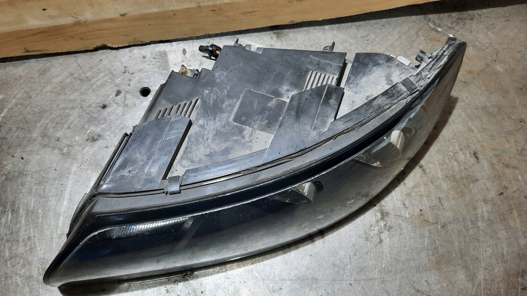 фото №4, Фара левый volvo v50 04-07r