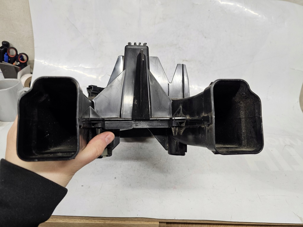 Mercedes gl x166 туннель канал отопителя a1668301600 Цена