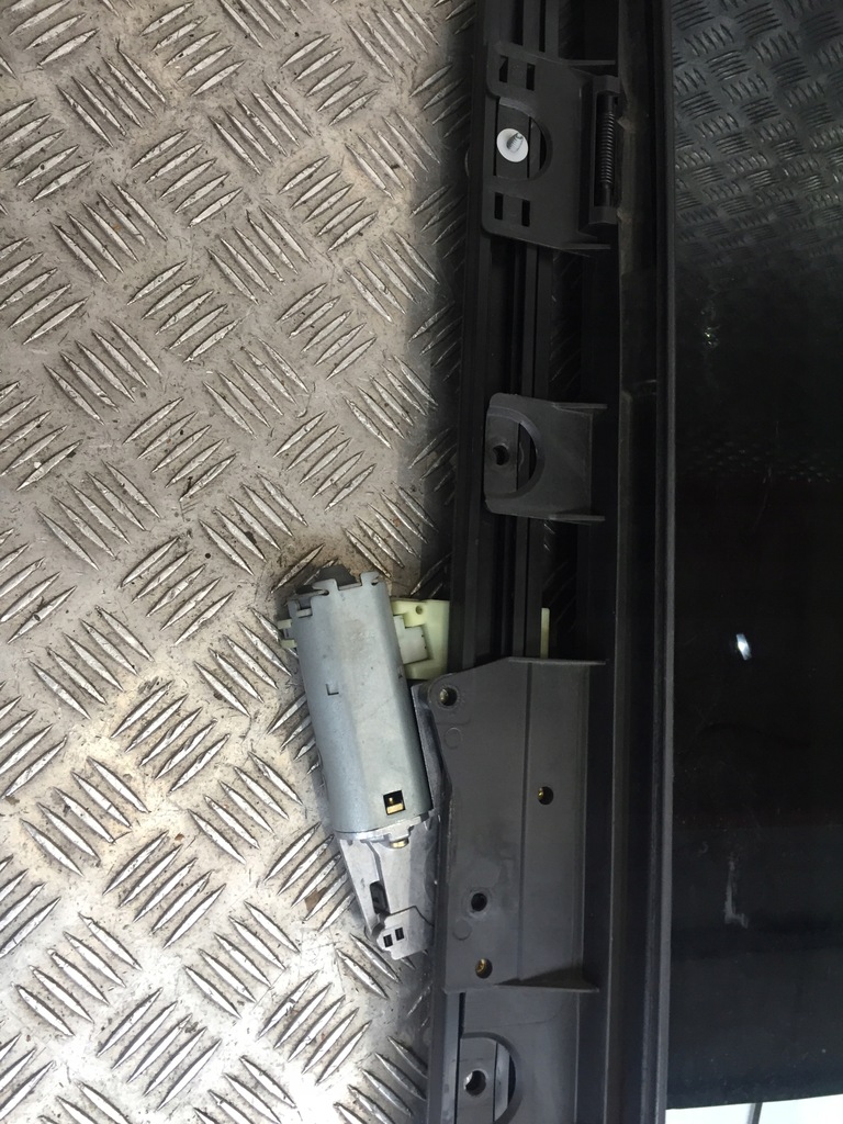 фото №8, Bmw e60 люк