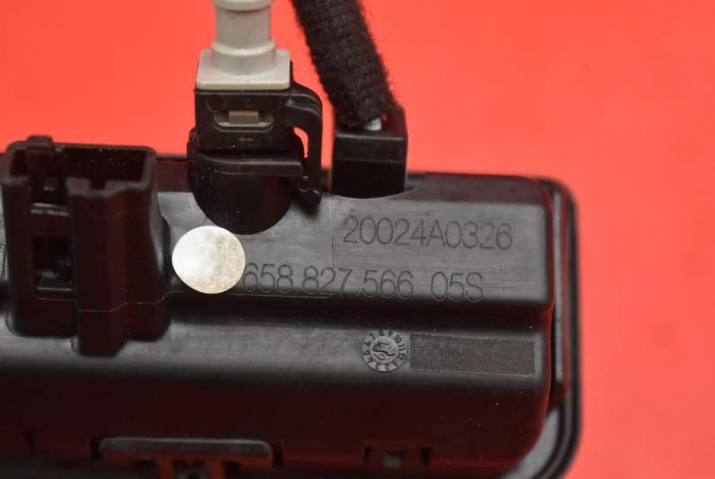 фото №8, Ручка кнопка кришки задня камера 658827566 skoda kamiq 19-