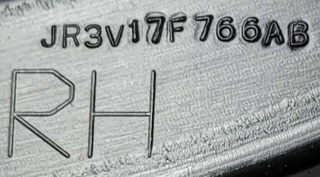 фото №13, Правий напрямна бампера заднього ford mustang 2015-17