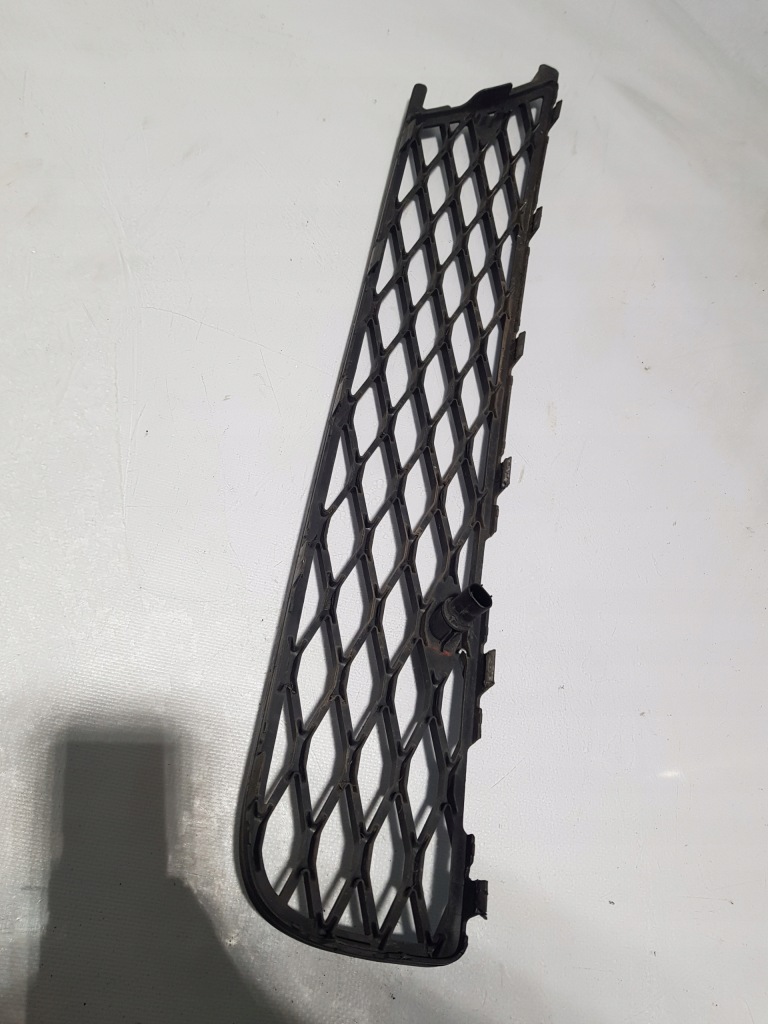 фото №2, Решётка бампера левый перед mercedes r w251