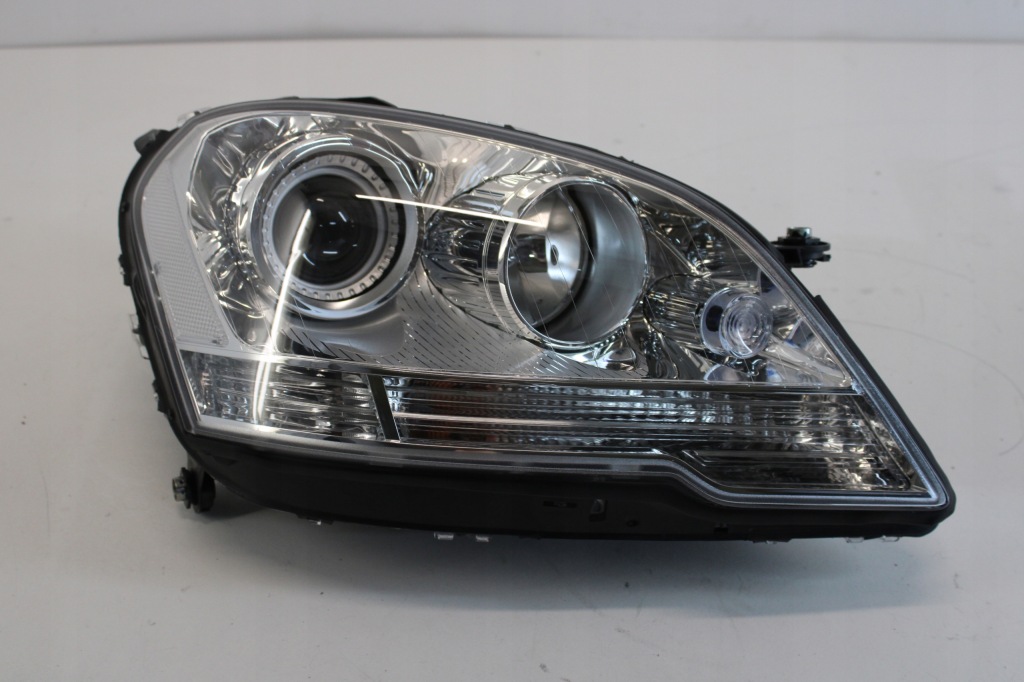 Купить Mercedes ml 164 рестайлинг  ксенон лампа правый перед передняя nowa