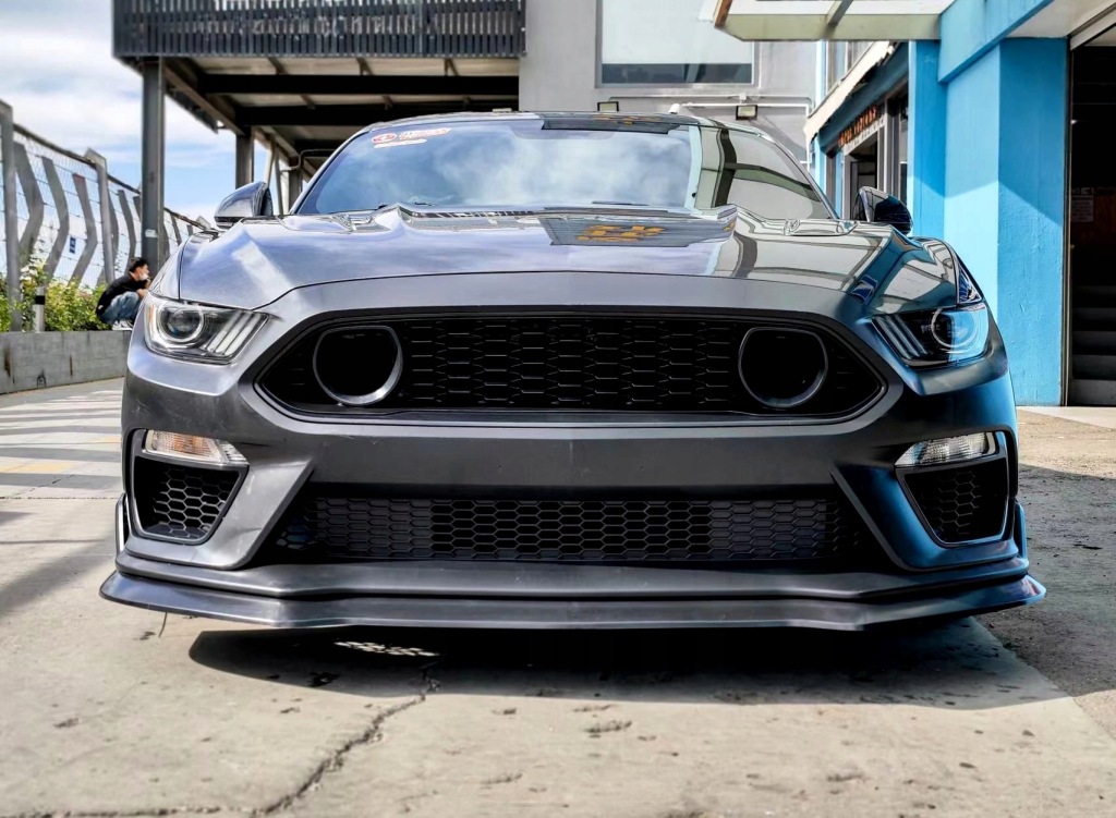 Бампер передний mach1 комплект . ford mustang 2015-2017 с Разборки