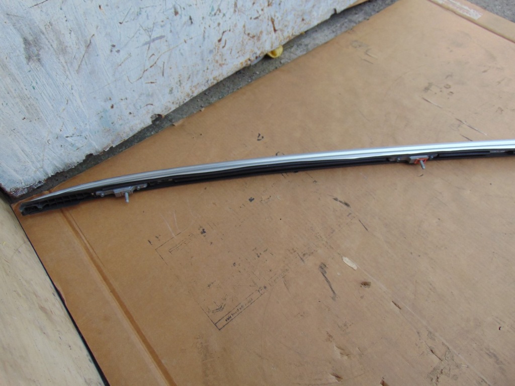 Рейлинги кровельные 1 szt. mercedes a2548902100 Недорого