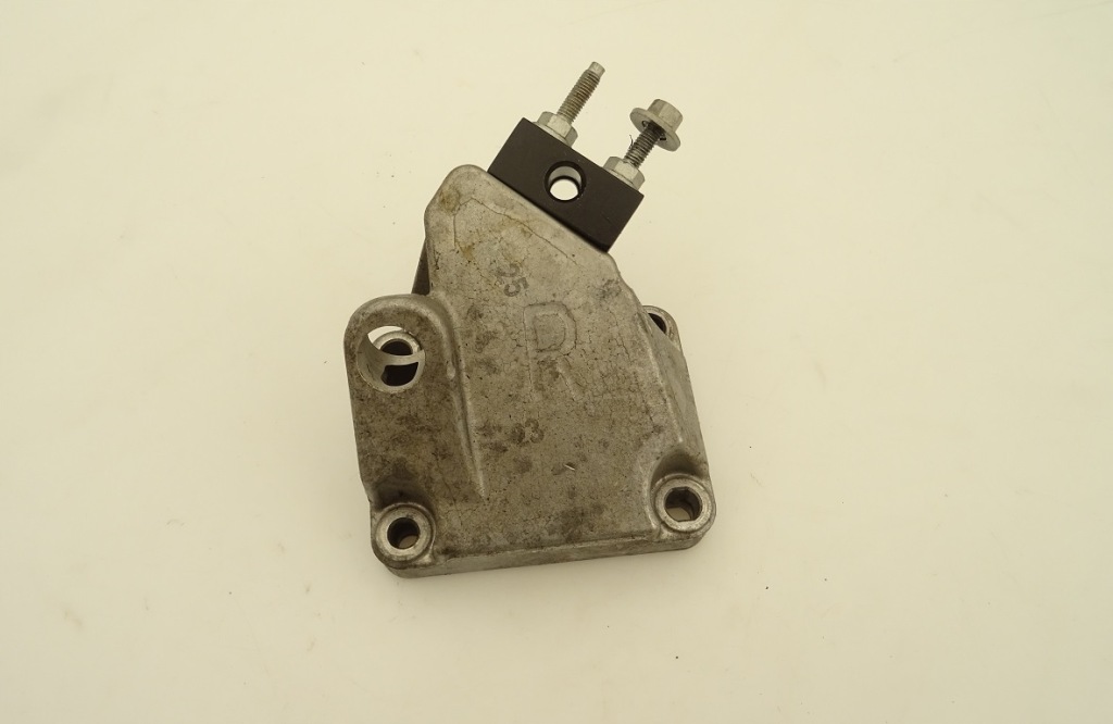 фото №1, 2015 challenger srt 6.4 кронштейн кронштейн двигателя