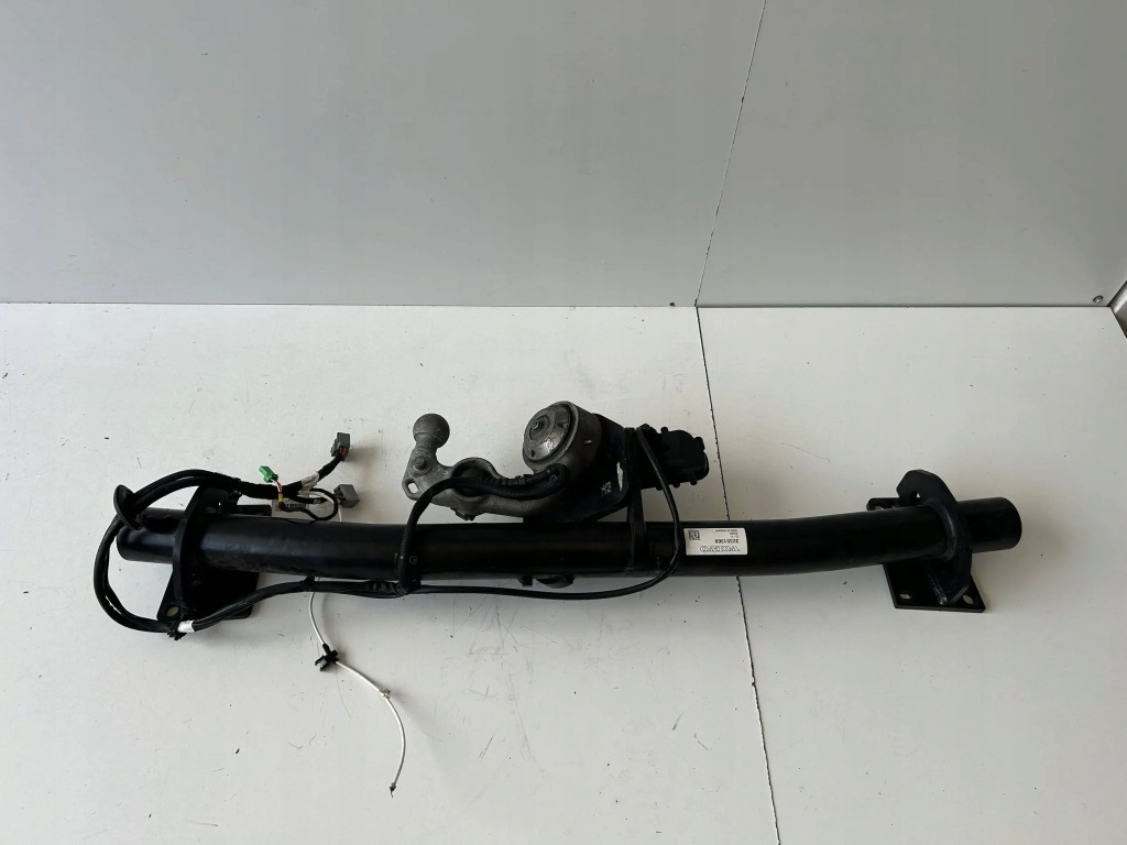 фото №1, Volvo xc60 ii hak буксирувальний 32351369 оригінал