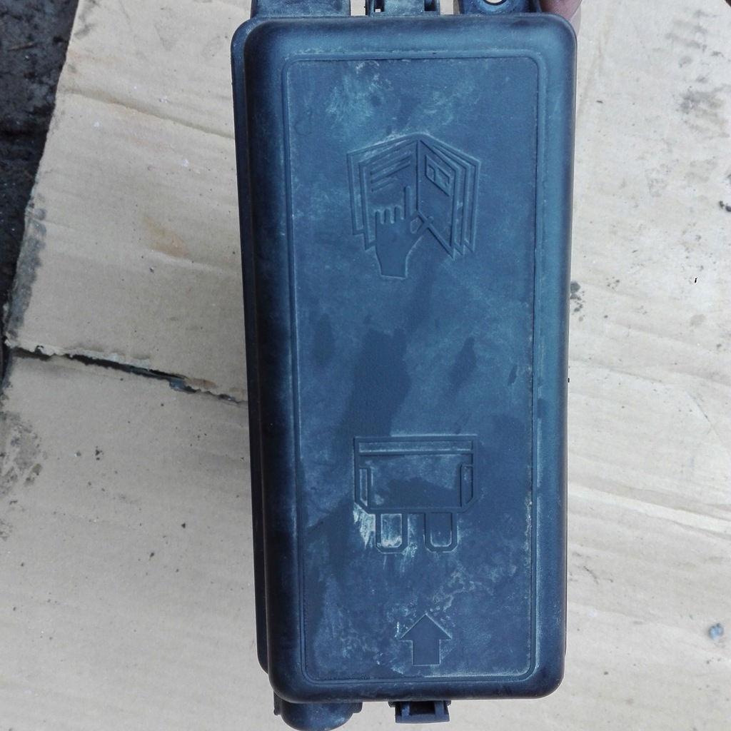 фото №1, Mini r56 r55 модуль коробка предохранителей корпус