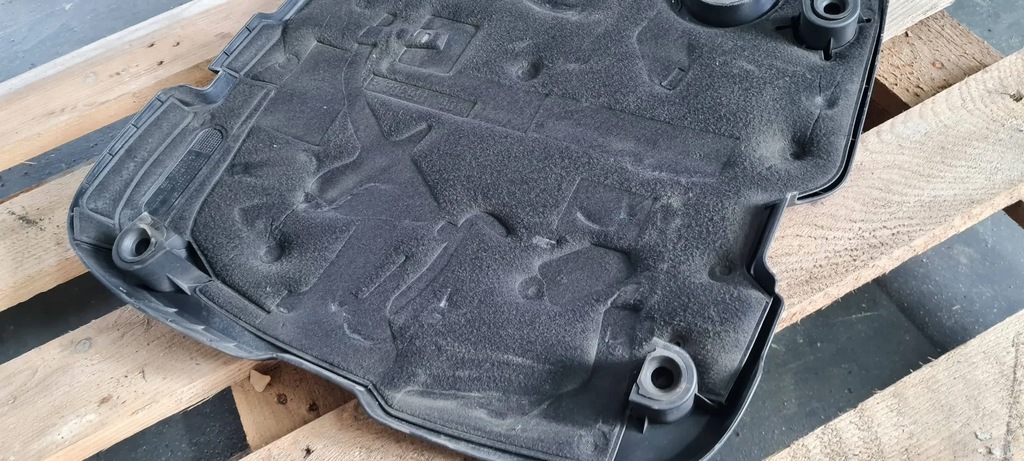 фото №7, A4 b9 8w захист кришка двигуна 2.0 tdi 04l103925p a5 8w