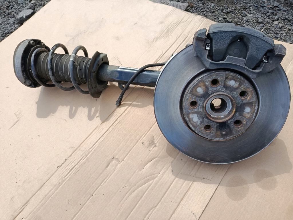 Поворотний кулак ступиця права перед підвіска амортизатор амортизаторна стійка bmw x1 f48 Доставка