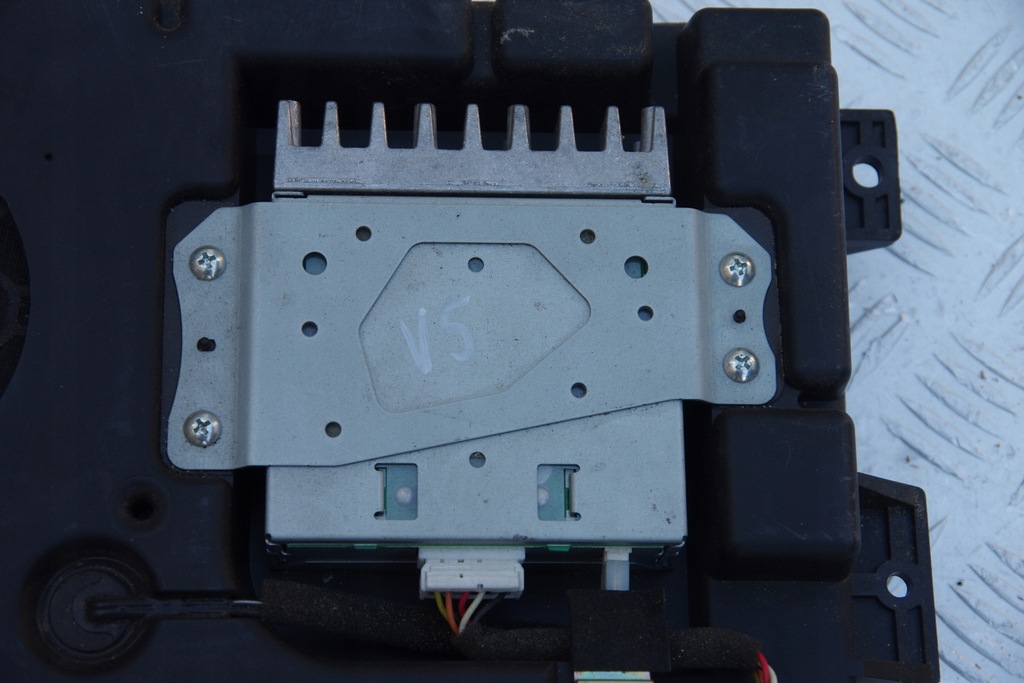 фото №6, Сабвуфер усилитель honda cr-v iii 06-12