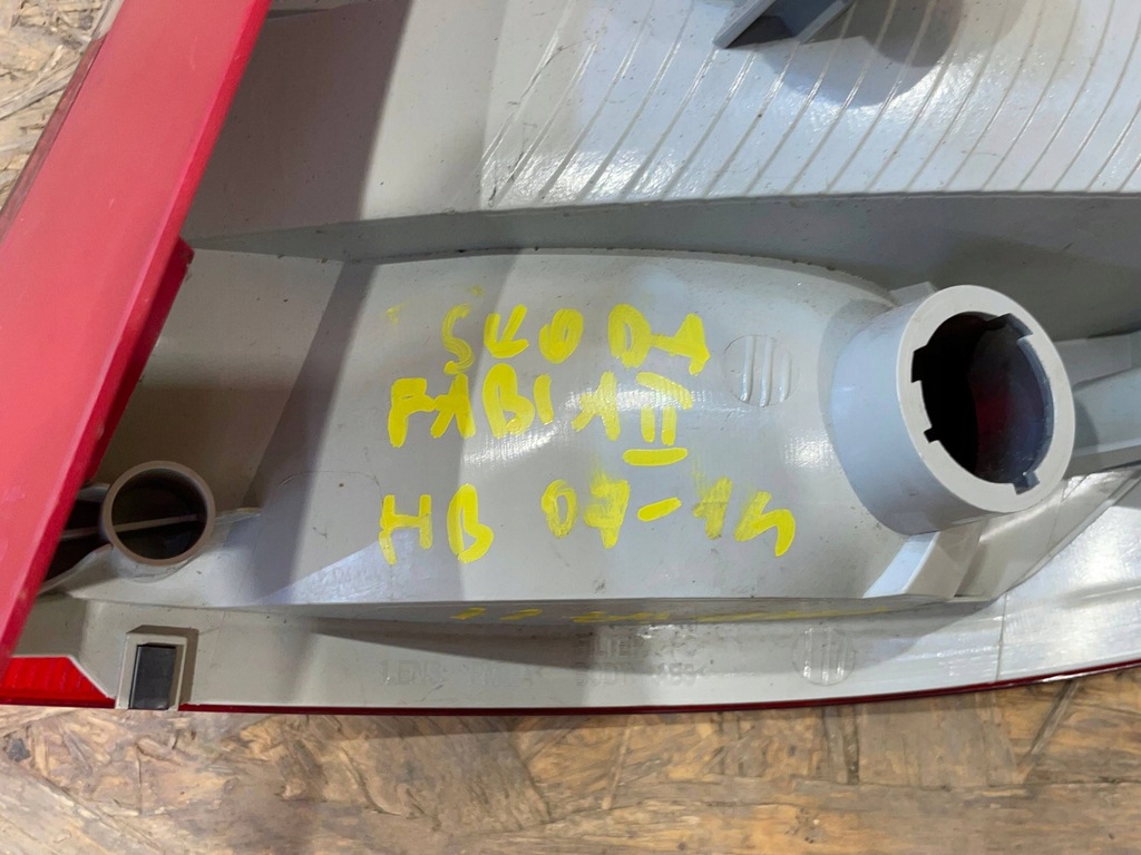 фото №11, Skoda fabia ii 2 5j 07-14 hb лампа левая задняя задняя