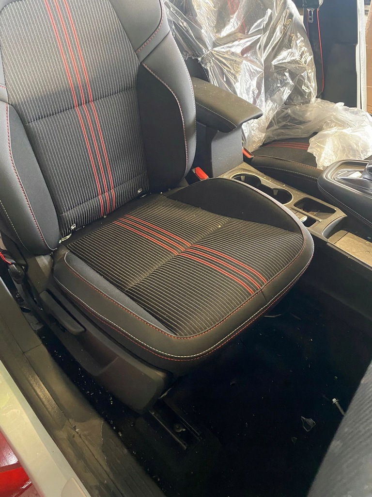 фото №8, Renault captur ii r.s. line czarna стеля дах