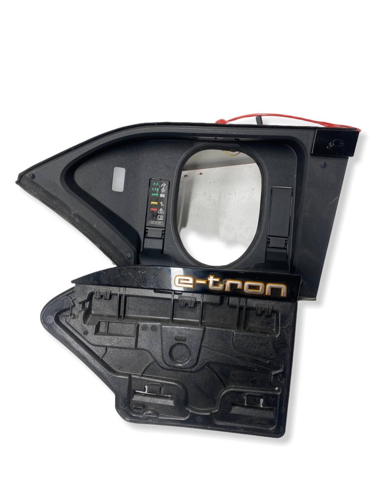 Купить Крышка разъём зарядки audi e-tron 4ke810001