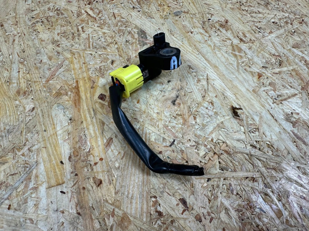 фото №7, Датчик удара ударный штекер honda hr-v iii 77930-3m0-s211-m1 21-