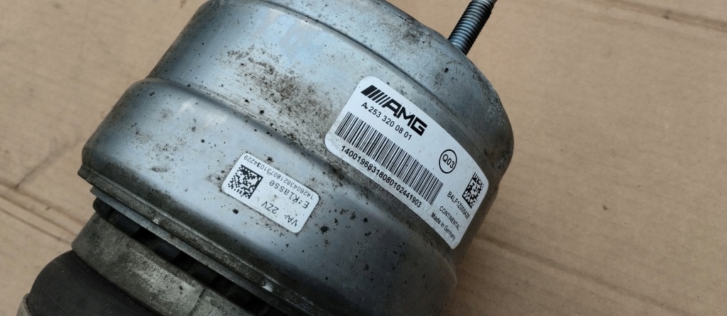 Амортизатор левый перед mercedes e63 amg w213 a2533200801 , a2133201502 Киев