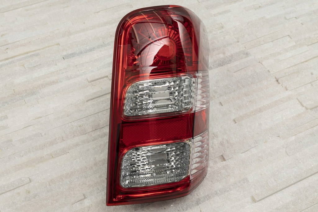 фото №11, Mitsubishi l200 / triton 2015-2019 лампа задня права 6000607109