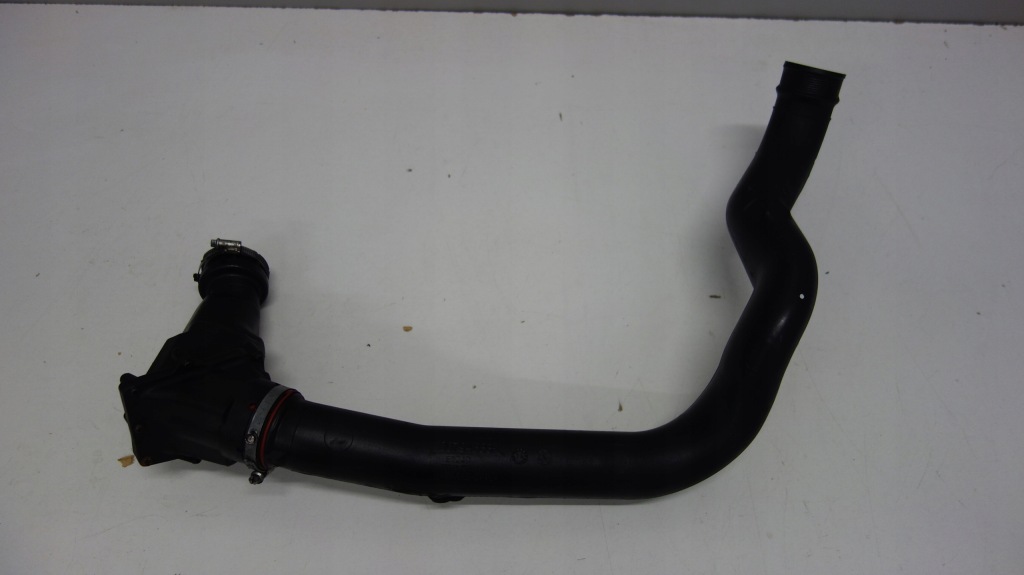 Купити Volvo труба інтеркулер 30794888