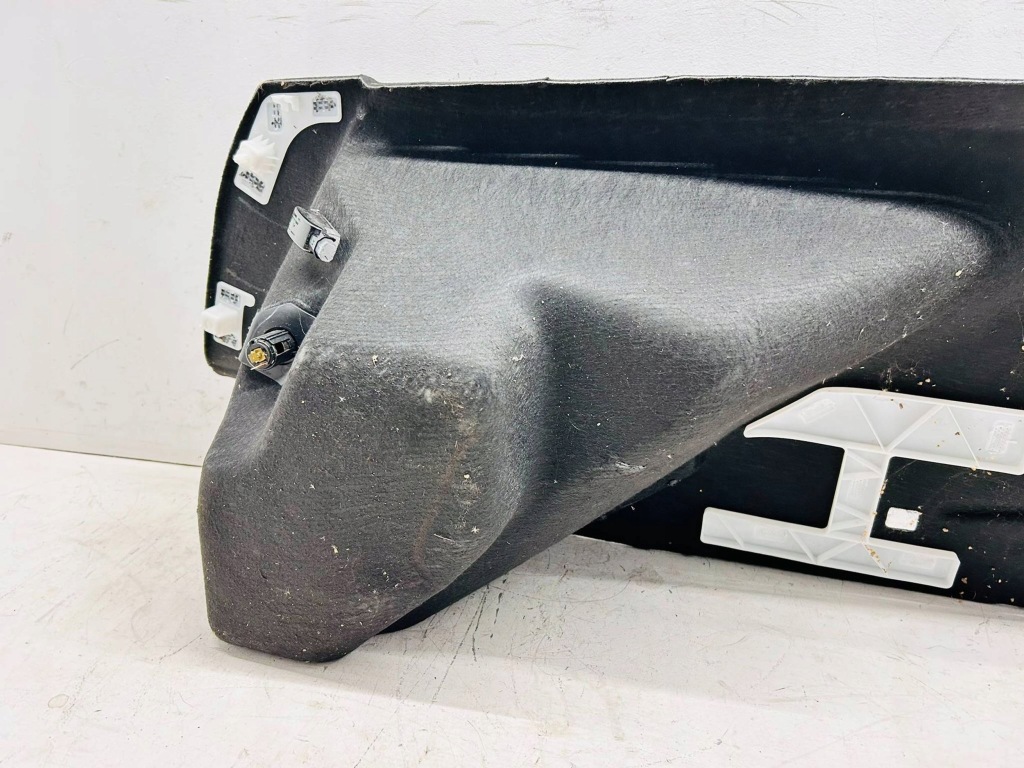 фото №11, Corolla e21 1.8h kombi обшивка обивка багажника правая правый