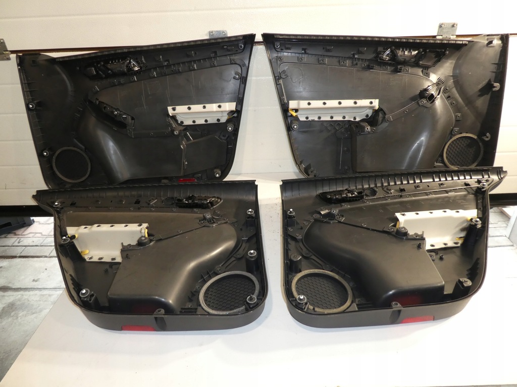 фото №12, Обшивка обивка дверь комплект vw jetta 5c