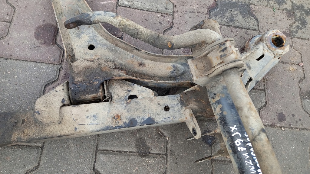 фото №9, Подрамник перед mercedes bens -vito 00r