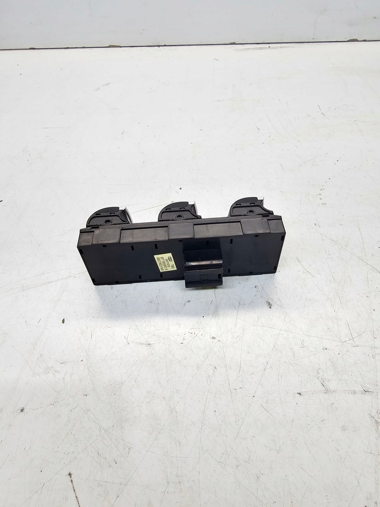 фото №5, Панель переключатель окон audi a3 8p cabrio 8p7959851a