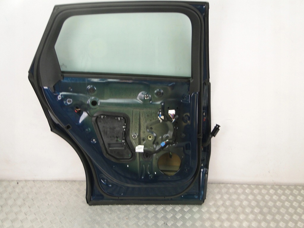 Дверь задняя audi 4ke e-tron galaxisblau 2018 cena za 1 штука в Украине