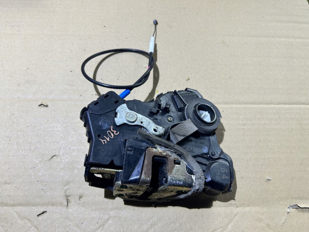 фото №1, Замок дверь правый перед toyota land cruiser 120