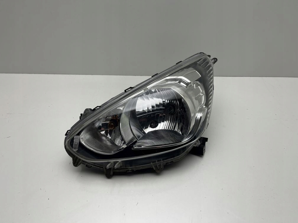 фото №1, Лампа передняя левая mitsubishi space star ii 8301c193