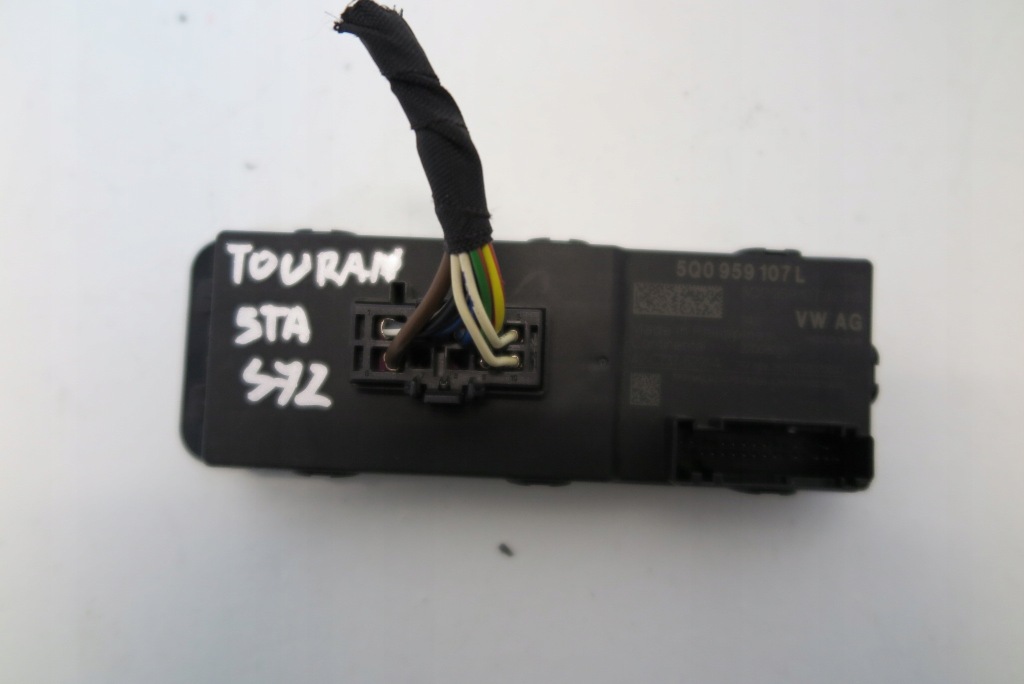 фото №1, Модуль блок керування кришки задня volkswagen touran 5ta 5q0959107l