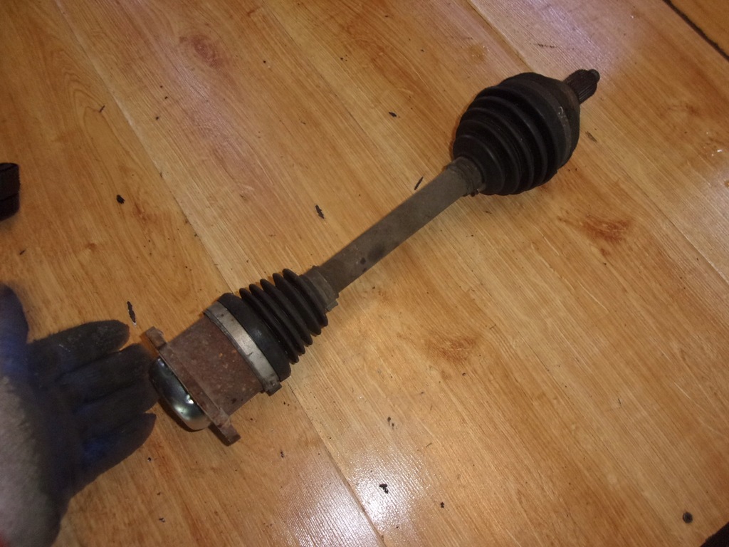 фото №1, Skoda fabia ii привідний вал ліва короткий 1.4 tdi