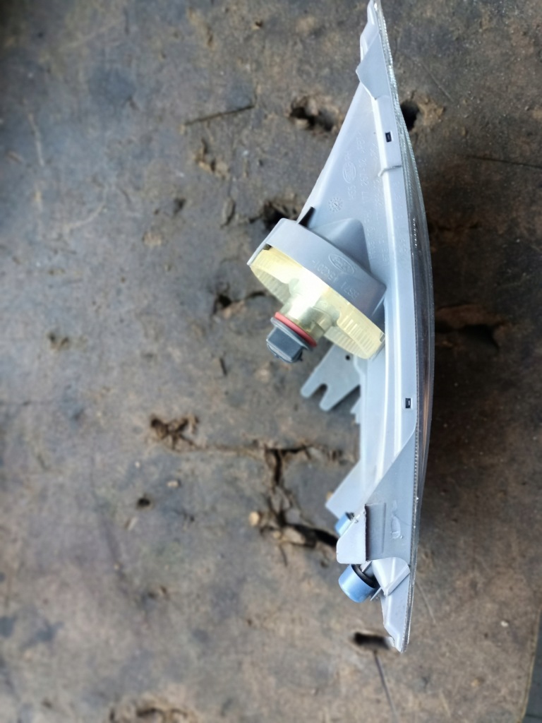 фото №5, Mondeo mk4 lift 10-14 r протитуманна фара правий bs71-15k201-ab