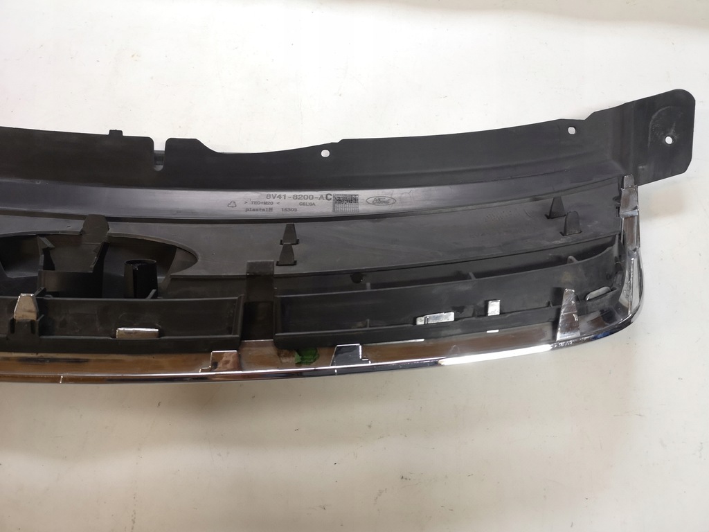 фото №6, Ford kuga mk1 - решітка радіатора, решітка радіатора бампера cała